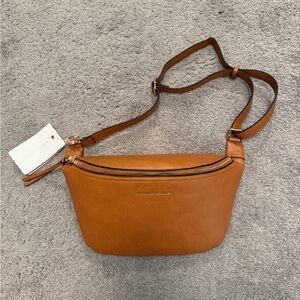 NWT Poppy & Peonies Large Sidekick